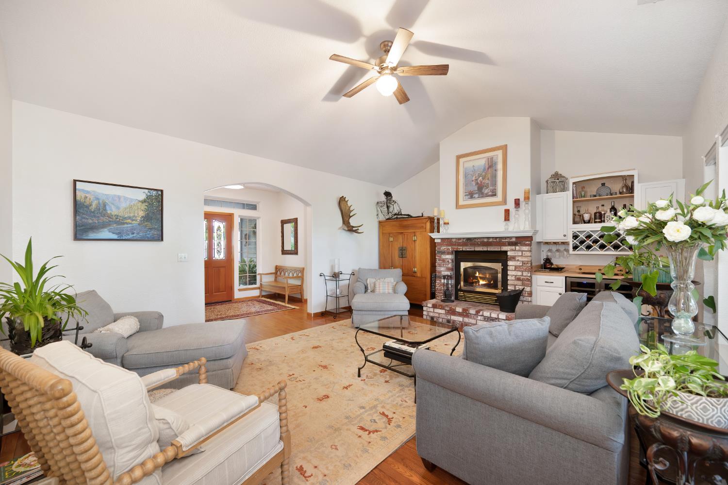 Detail Gallery Image 13 of 93 For 3505 Manzana Ct, Camino,  CA 95709 - 4 Beds | 2 Baths