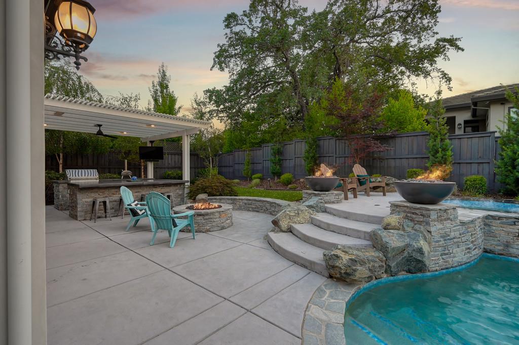 Detail Gallery Image 72 of 94 For 689 Oreno Cir, Folsom,  CA 95630 - 5 Beds | 4/1 Baths