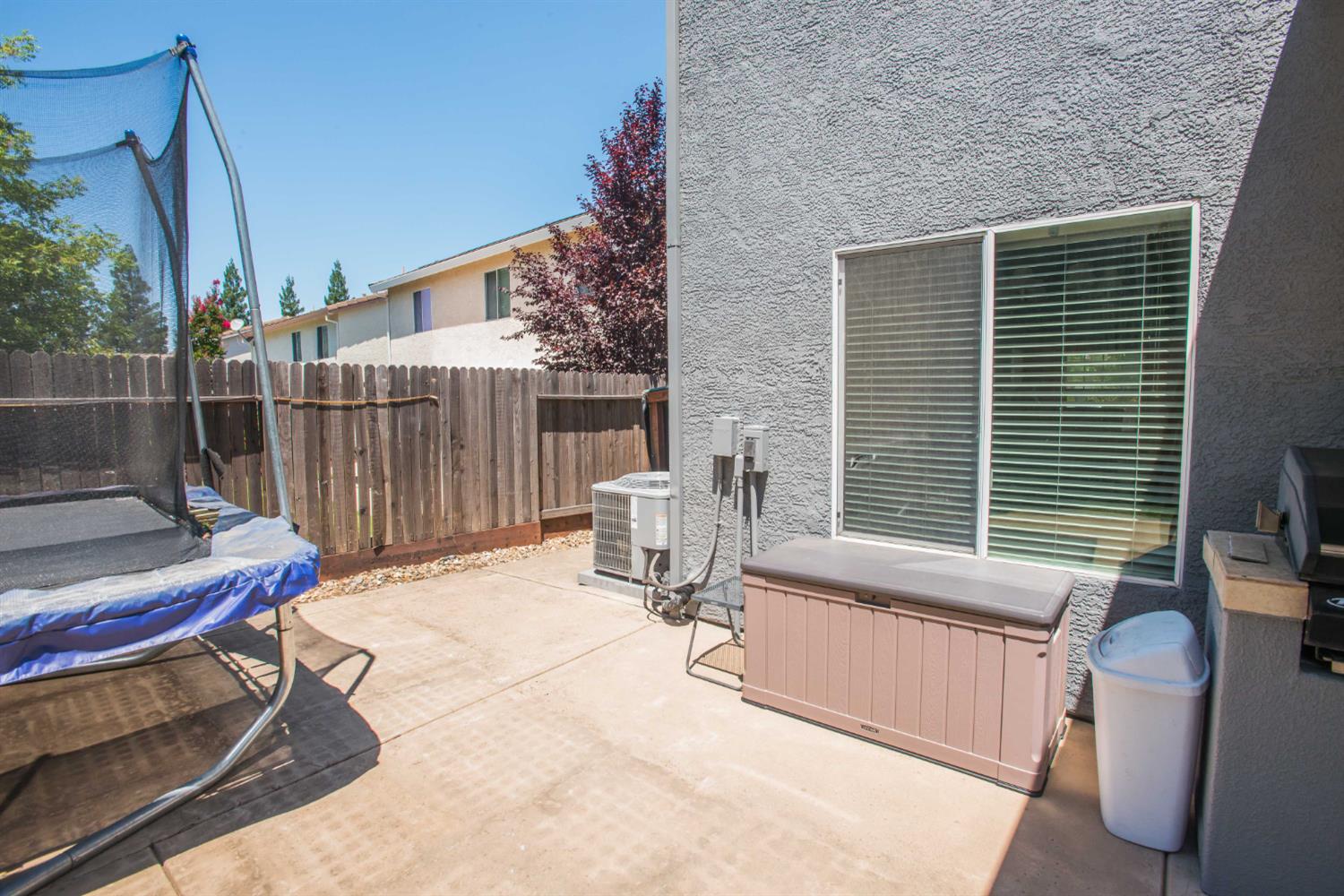 Detail Gallery Image 64 of 68 For 2210 Arnold Dr, Rocklin,  CA 95765 - 4 Beds | 2/1 Baths