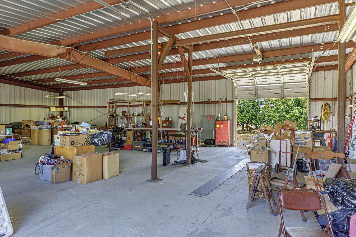 Detail Gallery Image 33 of 40 For 19400 E Oakwood Rd, Stockton,  CA 95215 - 3 Beds | 2 Baths