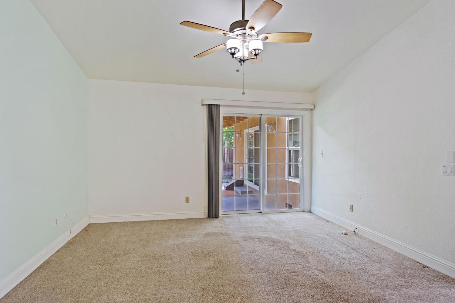 Detail Gallery Image 14 of 17 For 2029 Woodacre Dr, Modesto,  CA 95355 - 3 Beds | 2 Baths