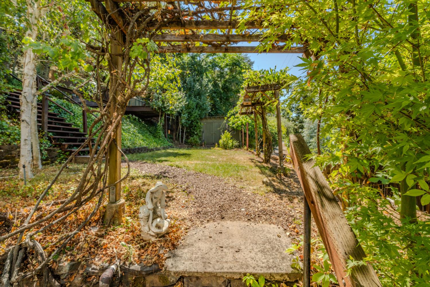 Detail Gallery Image 34 of 75 For 14385 Gods Hls, Amador City,  CA 95601 - 2 Beds | 2/1 Baths