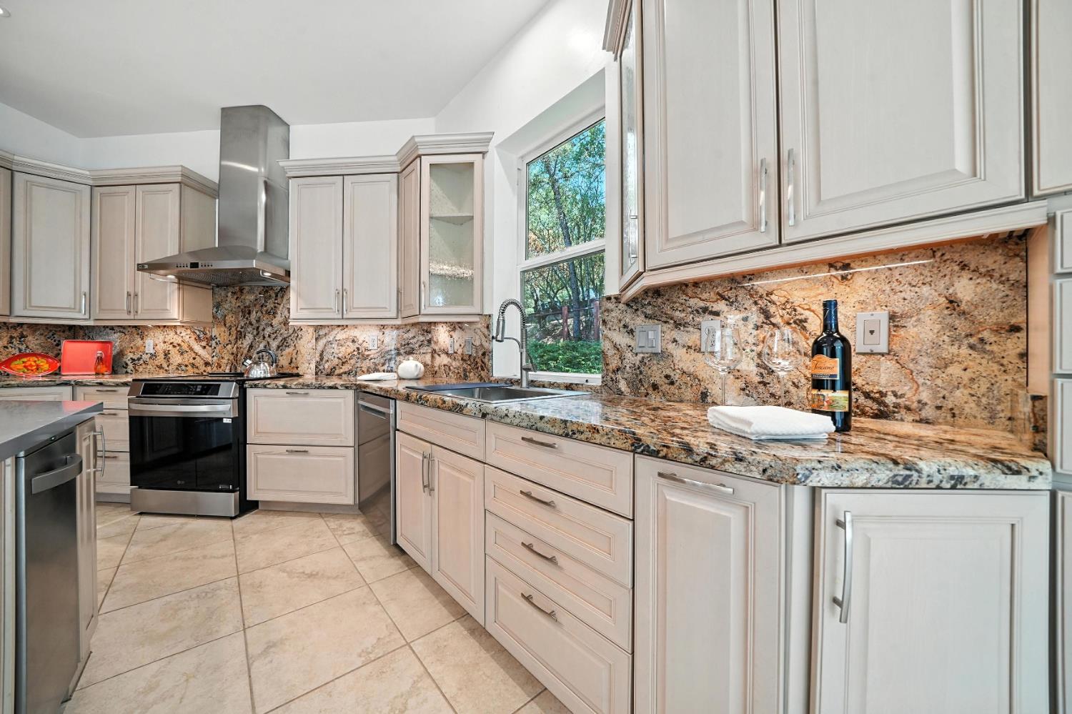 Detail Gallery Image 48 of 75 For 14385 Gods Hls, Amador City,  CA 95601 - 2 Beds | 2/1 Baths