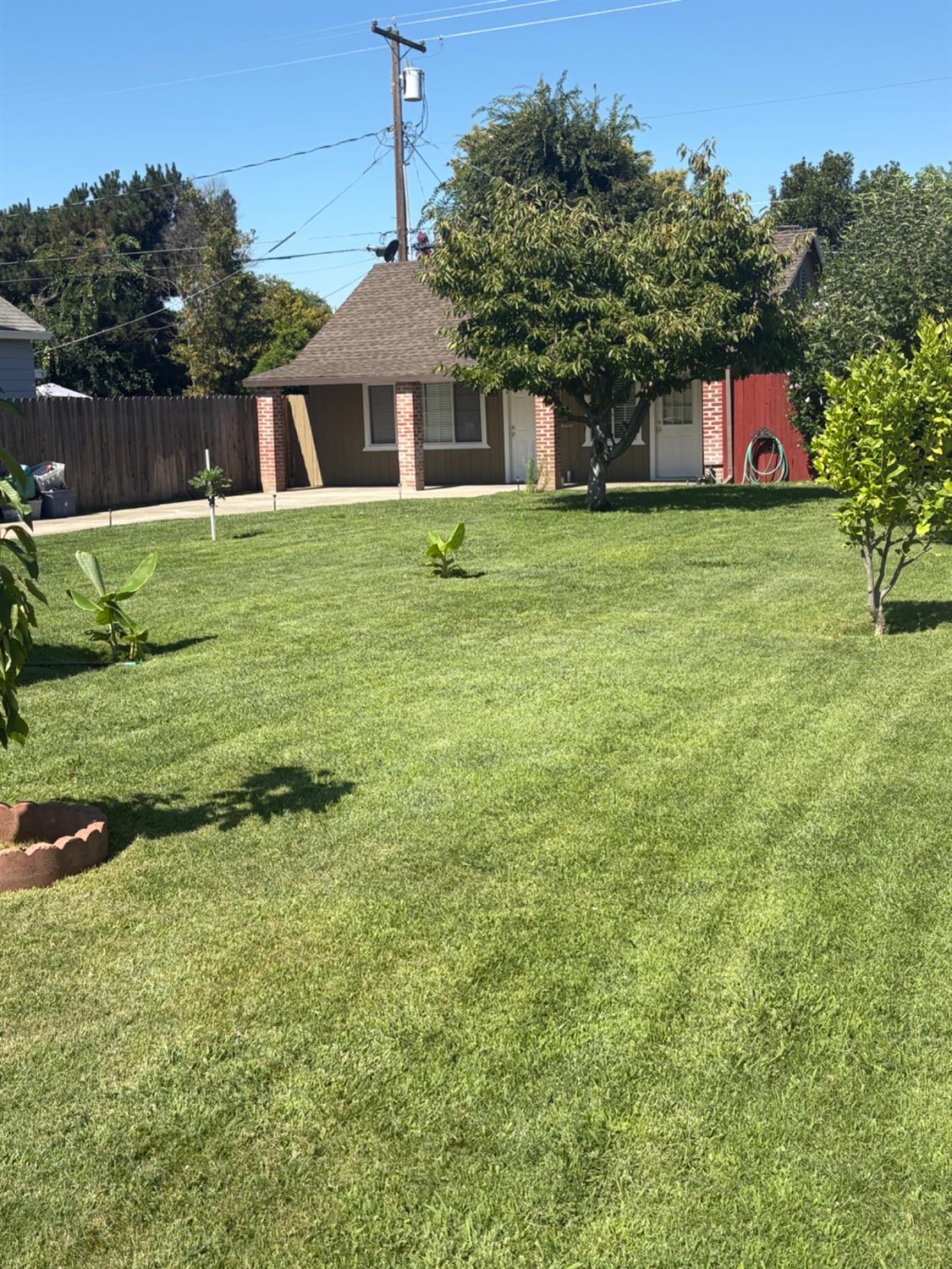 Detail Gallery Image 1 of 9 For 831 Pleasant Ave, Lodi,  CA 95240 - 2 Beds | 1 Baths