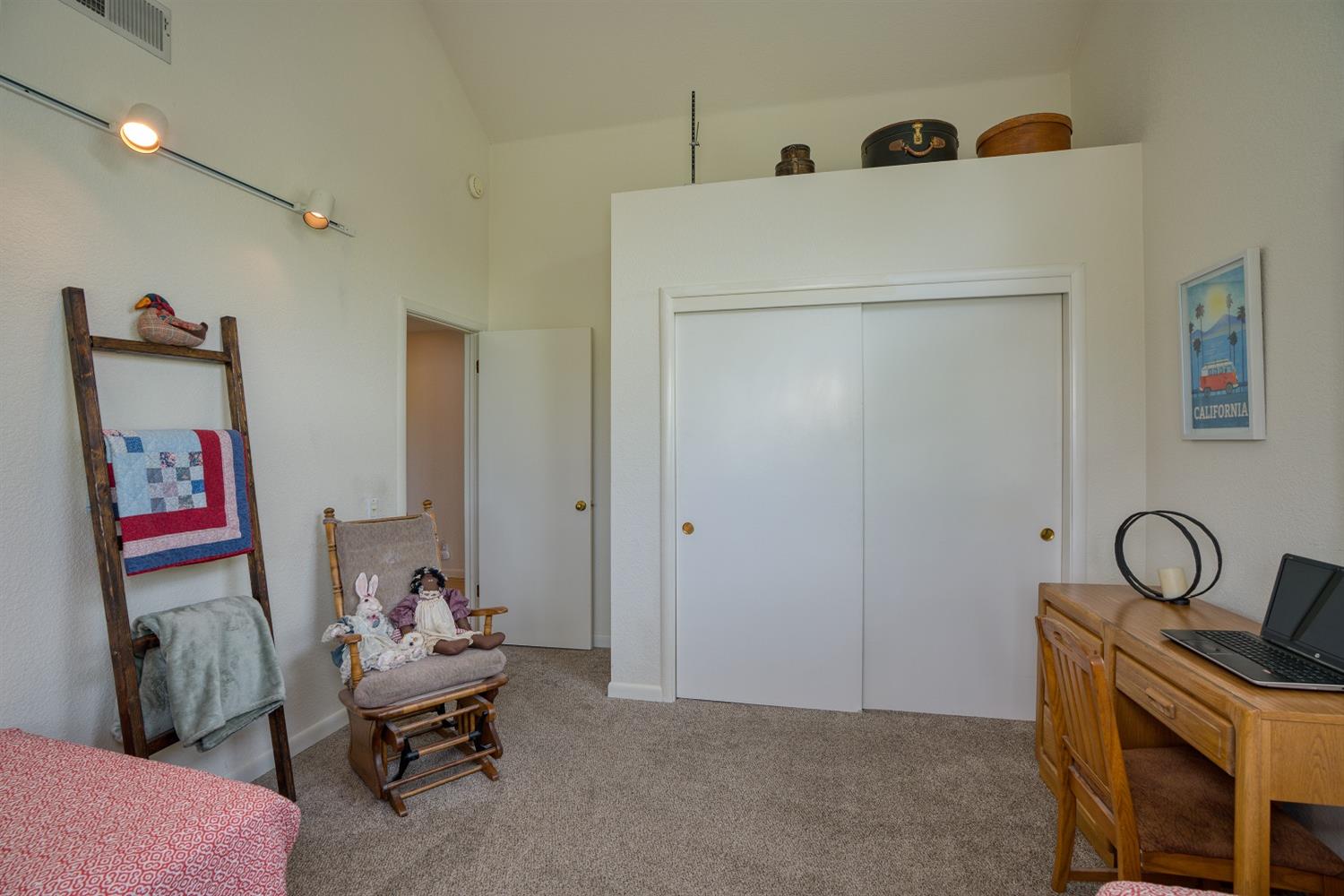 Detail Gallery Image 24 of 42 For 6156 Puerto Dr, Rancho Murieta,  CA 95683 - 3 Beds | 2 Baths