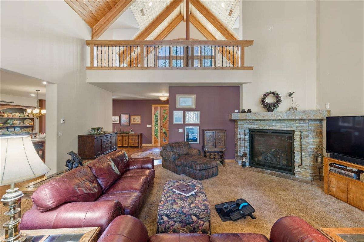 Detail Gallery Image 8 of 64 For 11382 Cour Royal, Nevada City,  CA 95959 - 3 Beds | 3/1 Baths
