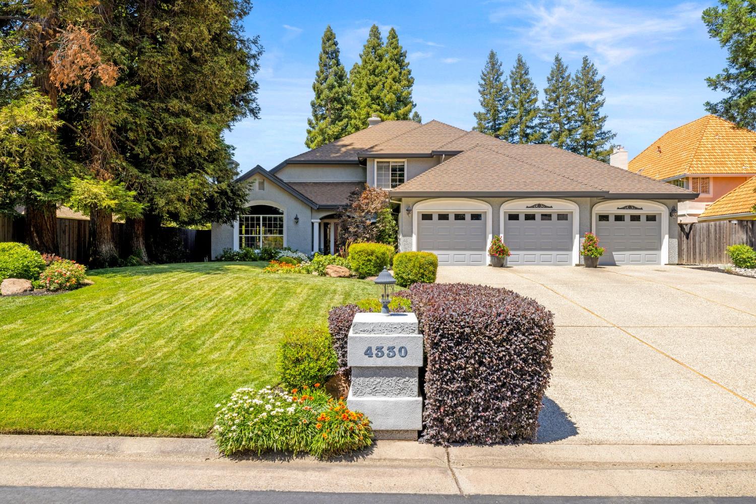 Detail Gallery Image 1 of 58 For 4330 Hale Ranch Ln, Fair Oaks,  CA 95628 - 4 Beds | 3 Baths
