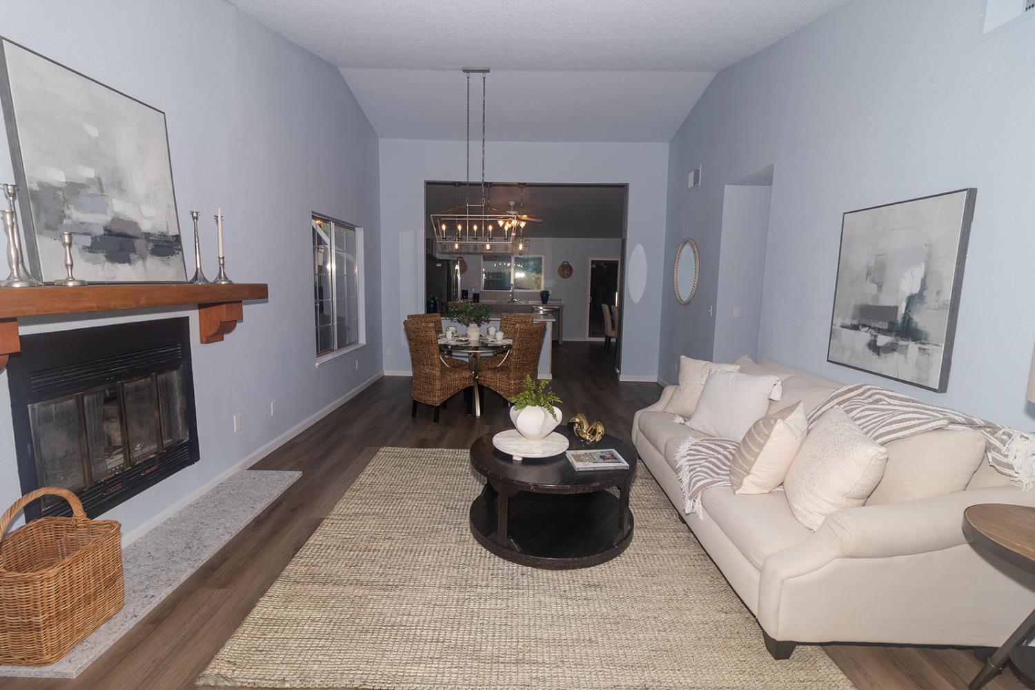 Detail Gallery Image 7 of 35 For 1377 Leo Way, Woodland,  CA 95776 - 3 Beds | 2 Baths