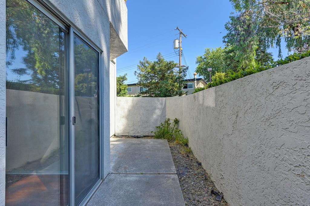 Detail Gallery Image 27 of 50 For 2561 Fulton Square Ln #59,  Sacramento,  CA 95821 - 2 Beds | 2 Baths
