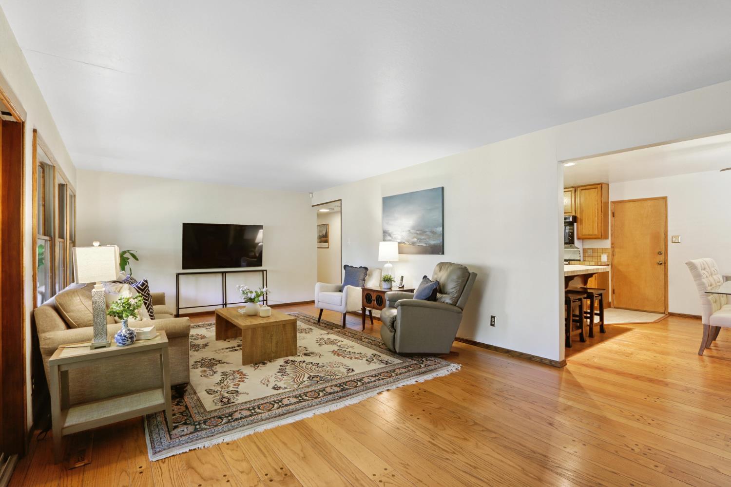 Detail Gallery Image 9 of 42 For 1620 Park Blvd, West Sacramento,  CA 95691 - 3 Beds | 2 Baths