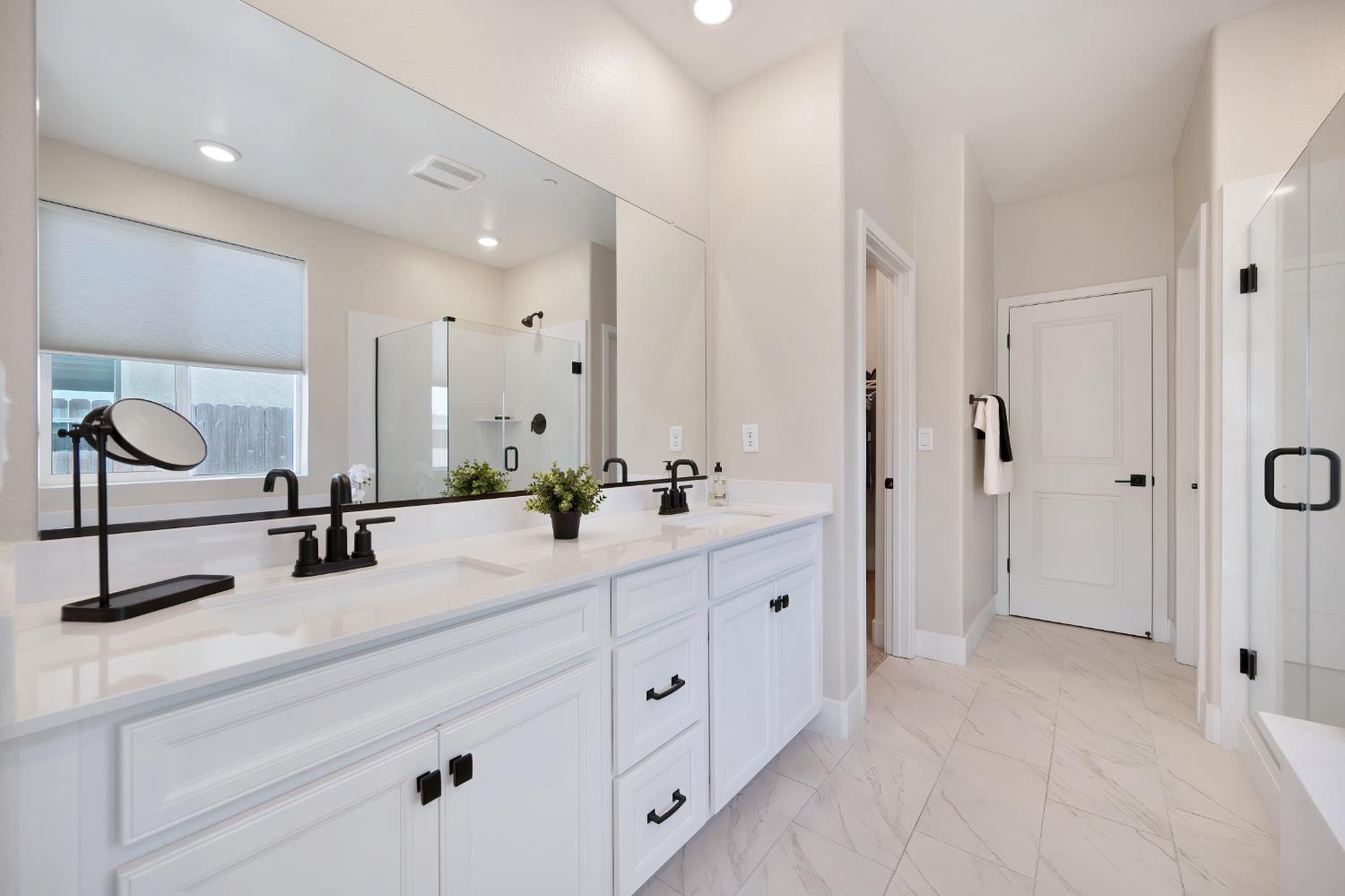 Detail Gallery Image 20 of 32 For 140 Tortosa Ct, Lincoln,  CA 95648 - 4 Beds | 2 Baths