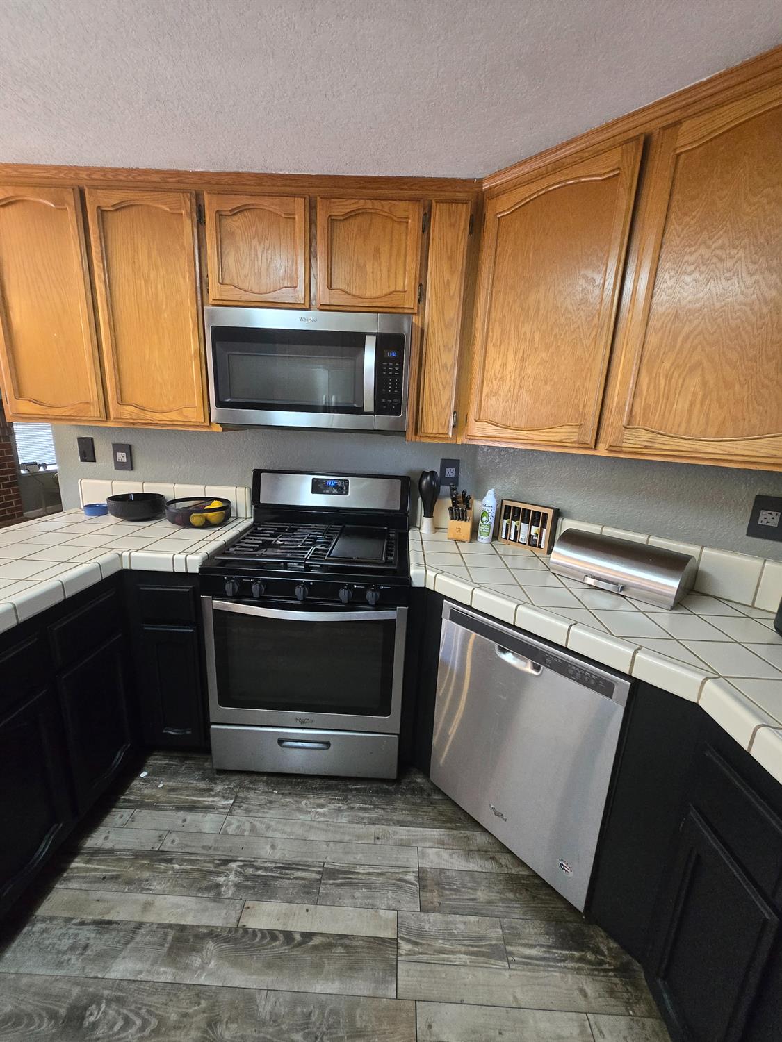 Detail Gallery Image 7 of 25 For 9388 Allendale Way, Sacramento,  CA 95829 - 3 Beds | 2 Baths