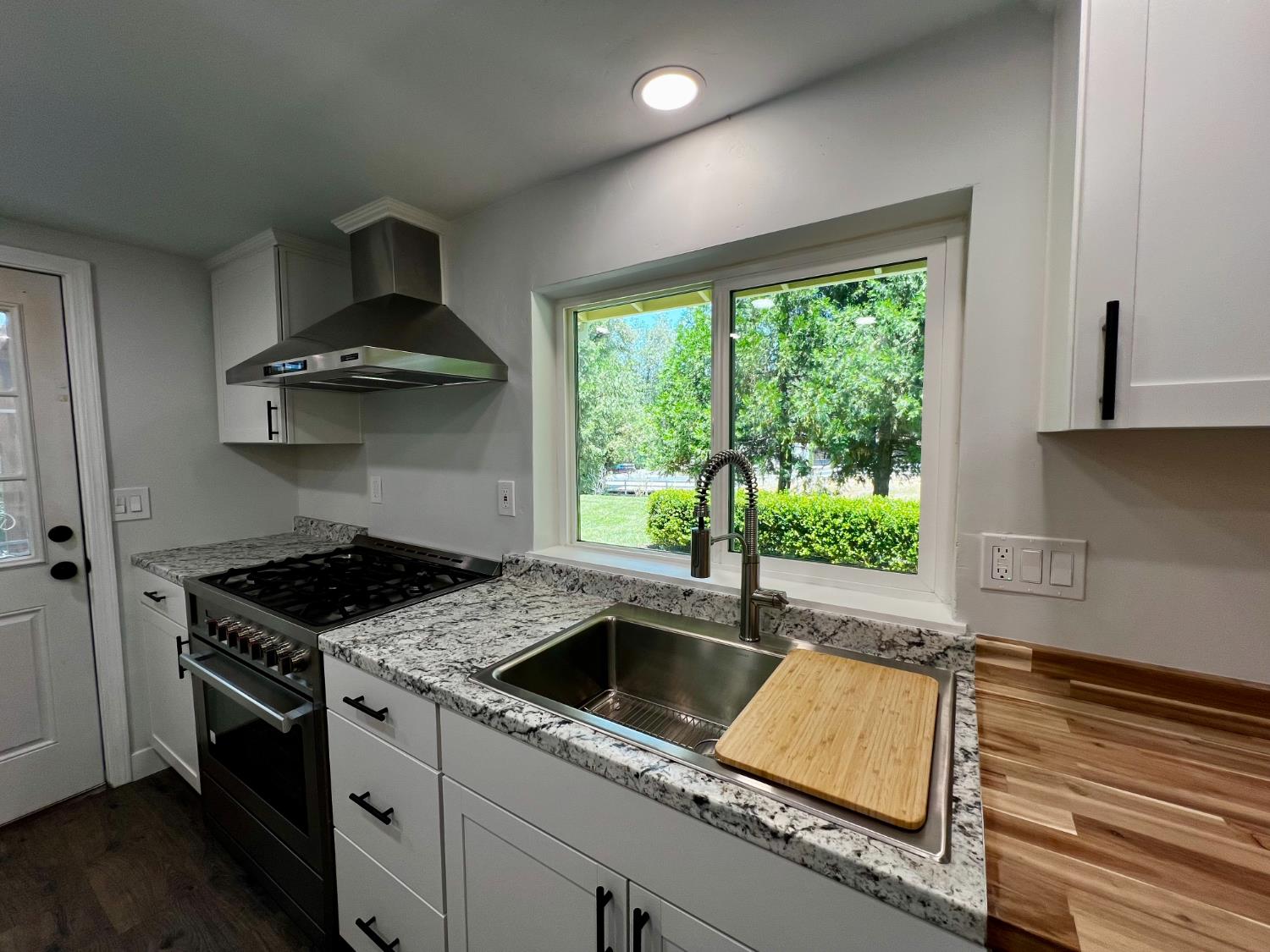 Detail Gallery Image 20 of 64 For 2018 Whistler Way, Somerset,  CA 95684 - 3 Beds | 2 Baths