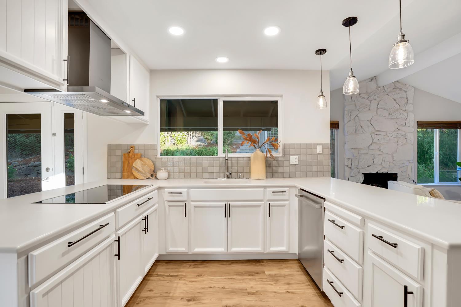 Detail Gallery Image 10 of 37 For 4025 Silver St, Rocklin,  CA 95677 - 5 Beds | 3/1 Baths