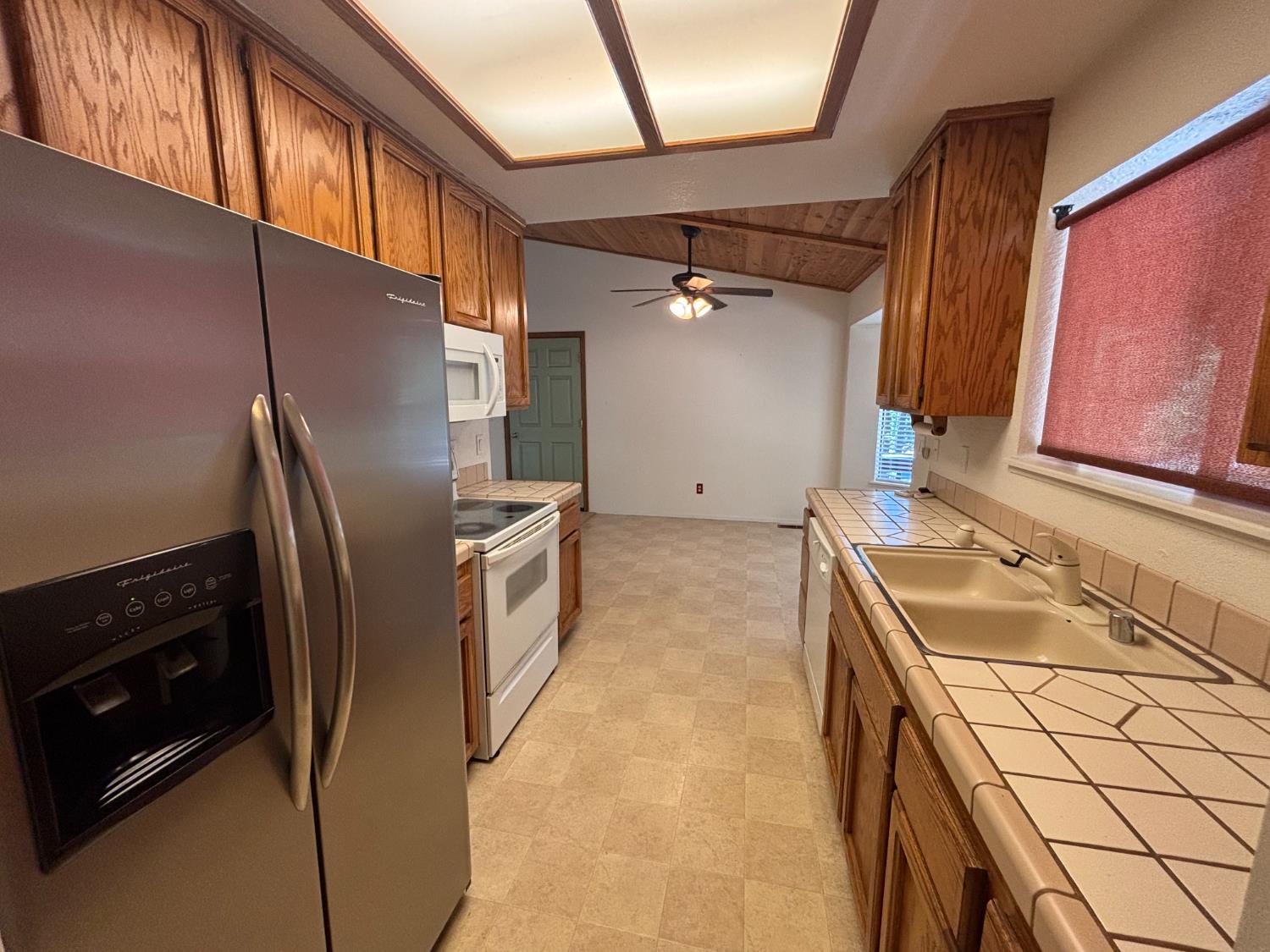 Detail Gallery Image 7 of 22 For 6210 Kokanee Ln, Pollock Pines,  CA 95726 - 3 Beds | 2 Baths