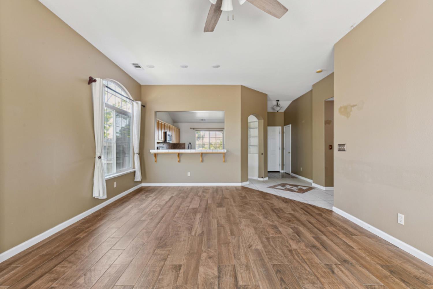 Detail Gallery Image 4 of 29 For 1457 Quiet Ct, Merced,  CA 95340 - 3 Beds | 2 Baths