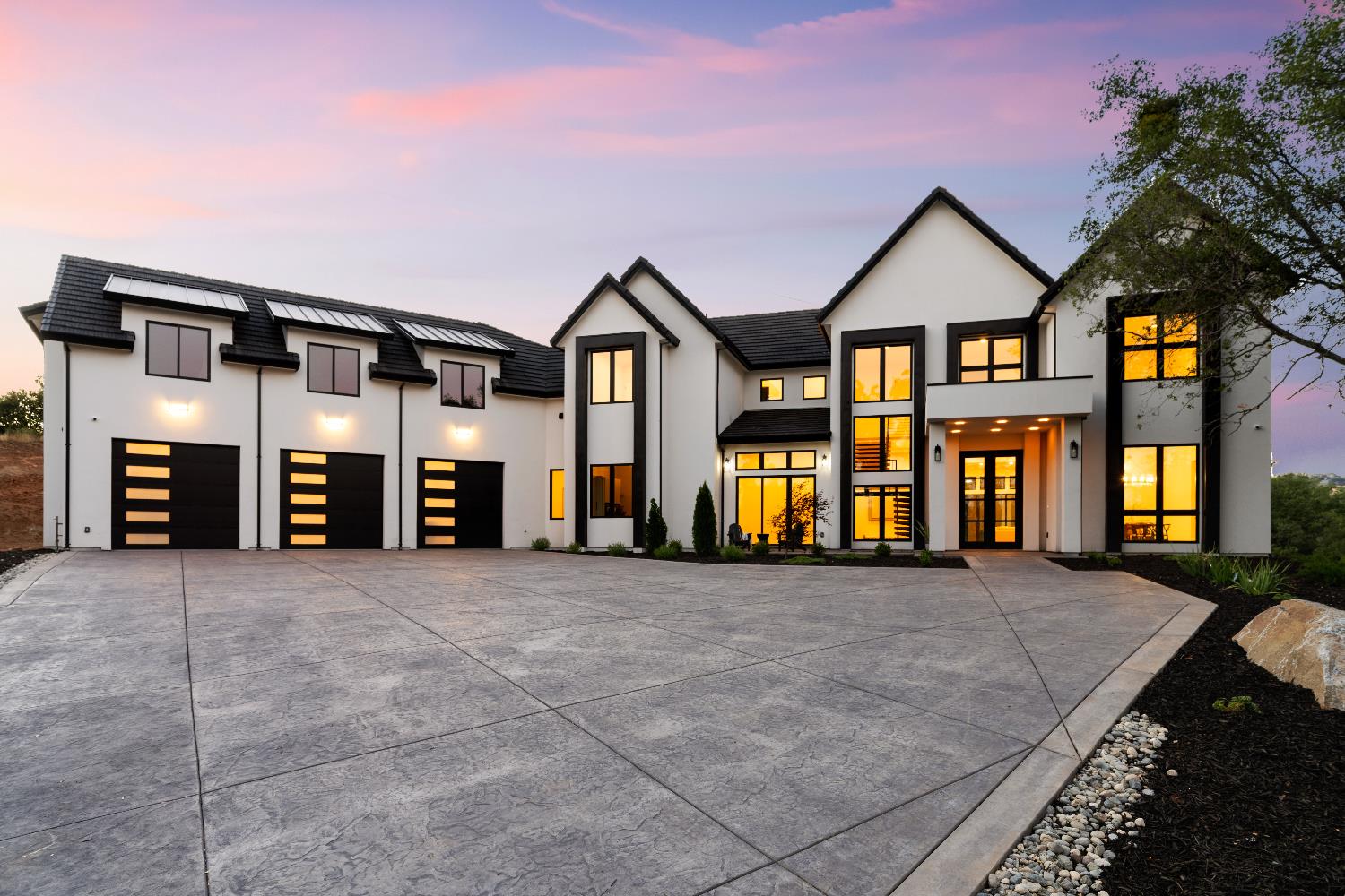 Detail Gallery Image 1 of 86 For 9995 Powerhouse Rd, Newcastle,  CA 95658 - 5 Beds | 4/1 Baths