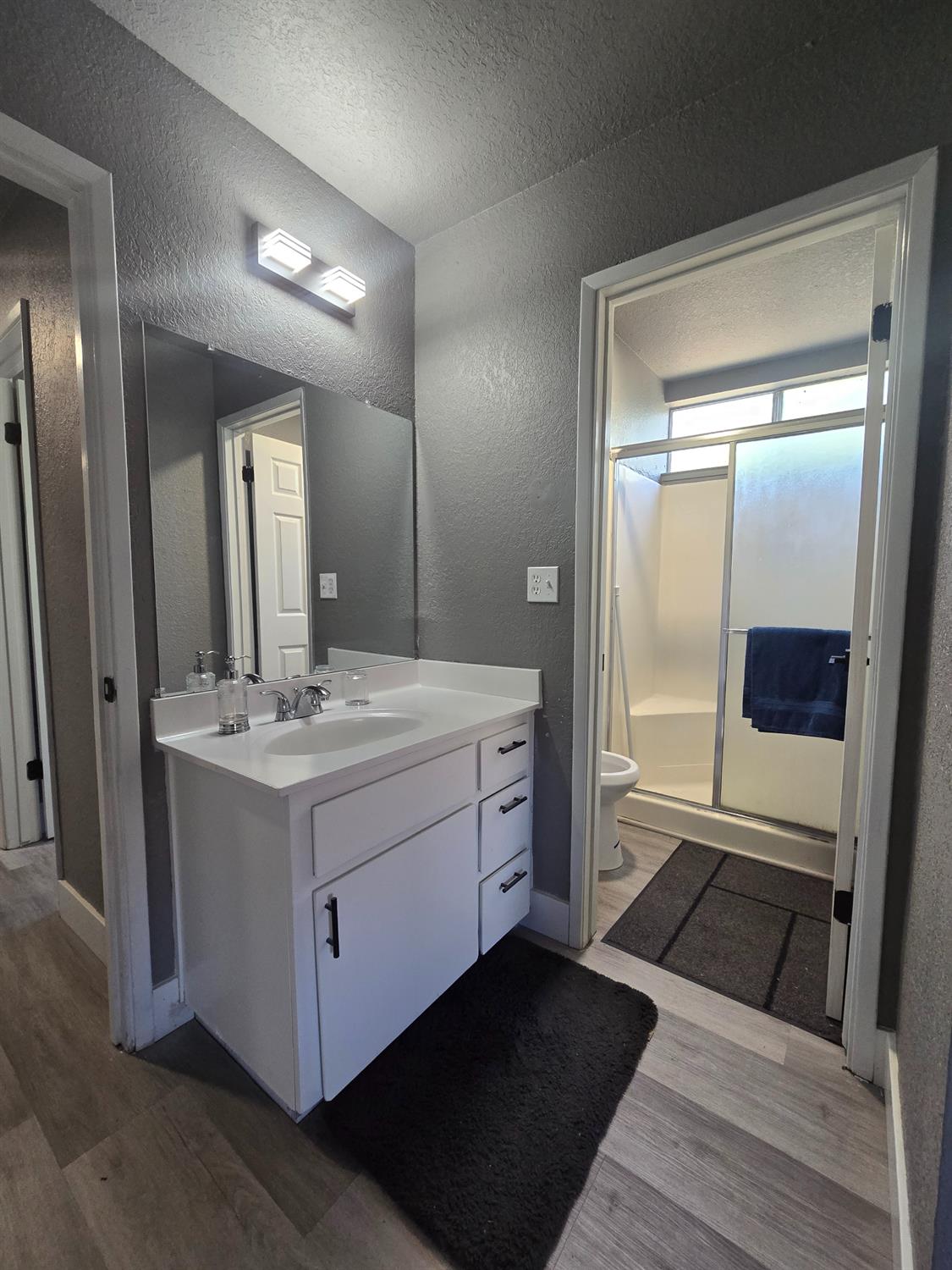 Detail Gallery Image 6 of 22 For 1957 Comstock Dr, Stockton,  CA 95209 - – Beds | – Baths