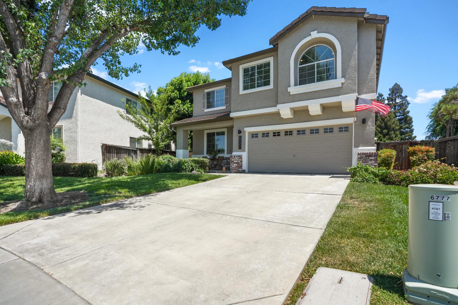 Detail Gallery Image 3 of 33 For 6777 Brook Falls Cir, Stockton,  CA 95219 - 4 Beds | 3 Baths