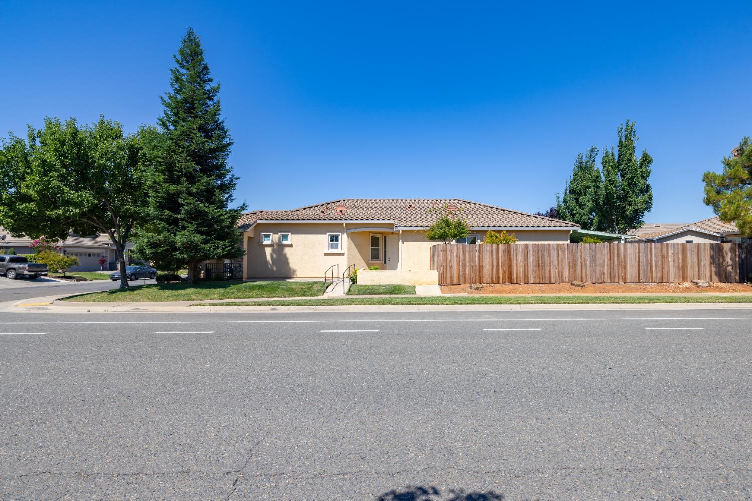 Detail Gallery Image 4 of 66 For 12241 Conservancy Way, Rancho Cordova,  CA 95742 - 3 Beds | 2 Baths