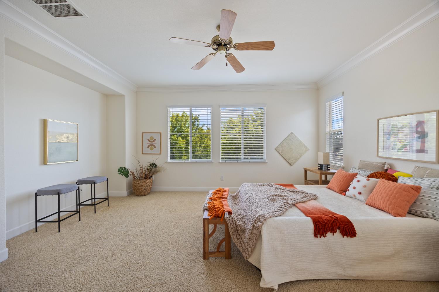Detail Gallery Image 40 of 78 For 6904 Rio Tejo Way, Elk Grove,  CA 95757 - 5 Beds | 3 Baths