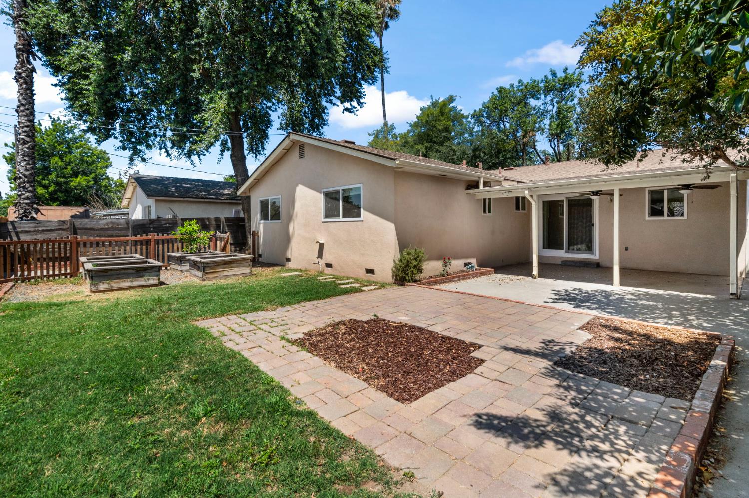 Detail Gallery Image 36 of 40 For 2040 Edgebrook Dr, Modesto,  CA 95354 - 3 Beds | 2 Baths