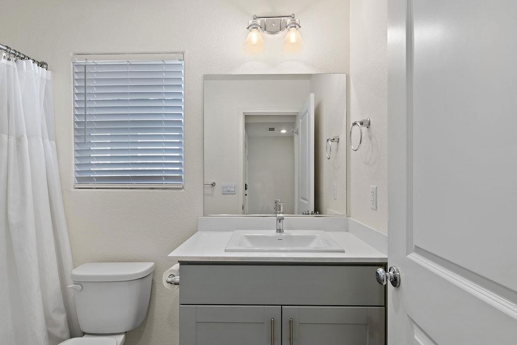 Detail Gallery Image 27 of 37 For 12084 Royal Ct, Waterford,  CA 95386 - 4 Beds | 2 Baths