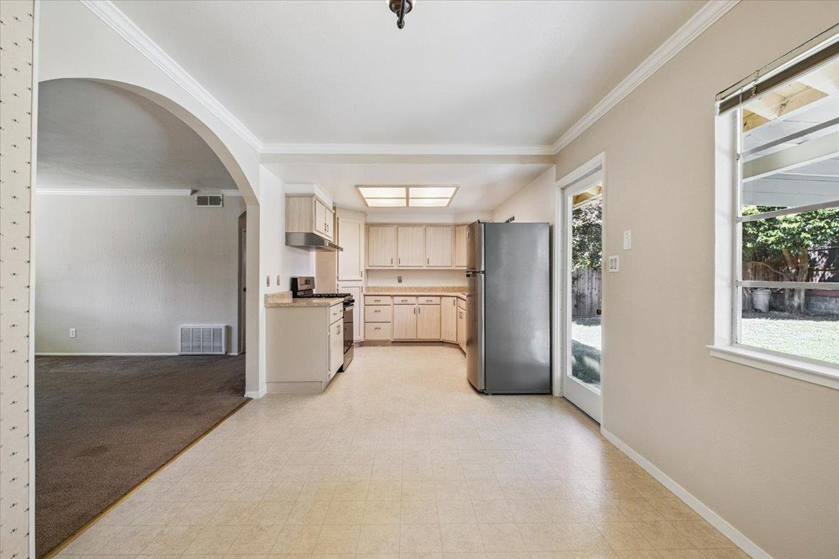Detail Gallery Image 9 of 28 For 6609 Medora Dr, North Highlands,  CA 95660 - 3 Beds | 1/1 Baths