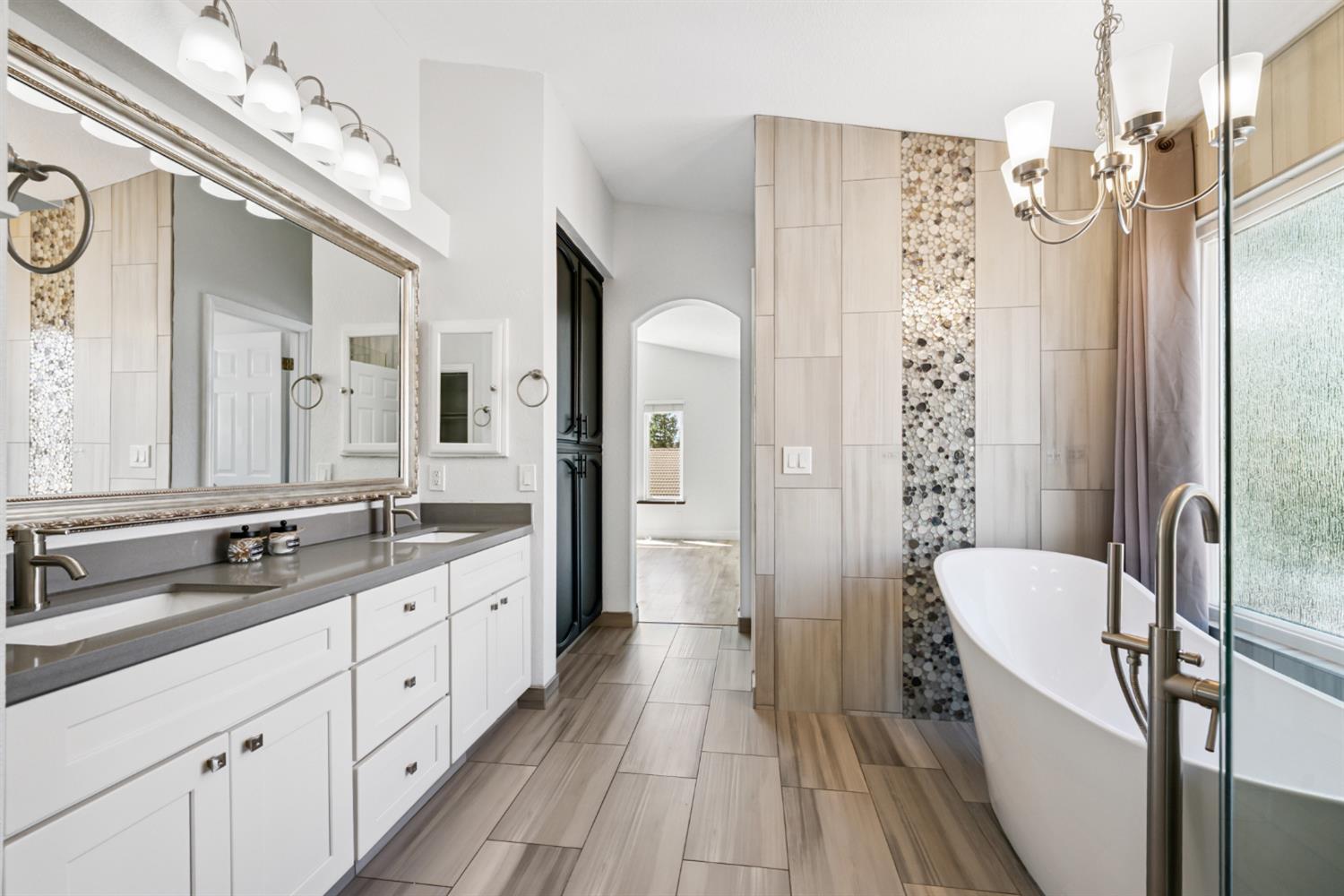 Detail Gallery Image 21 of 51 For 2010 Trailee Ct, Roseville,  CA 95747 - 4 Beds | 3 Baths