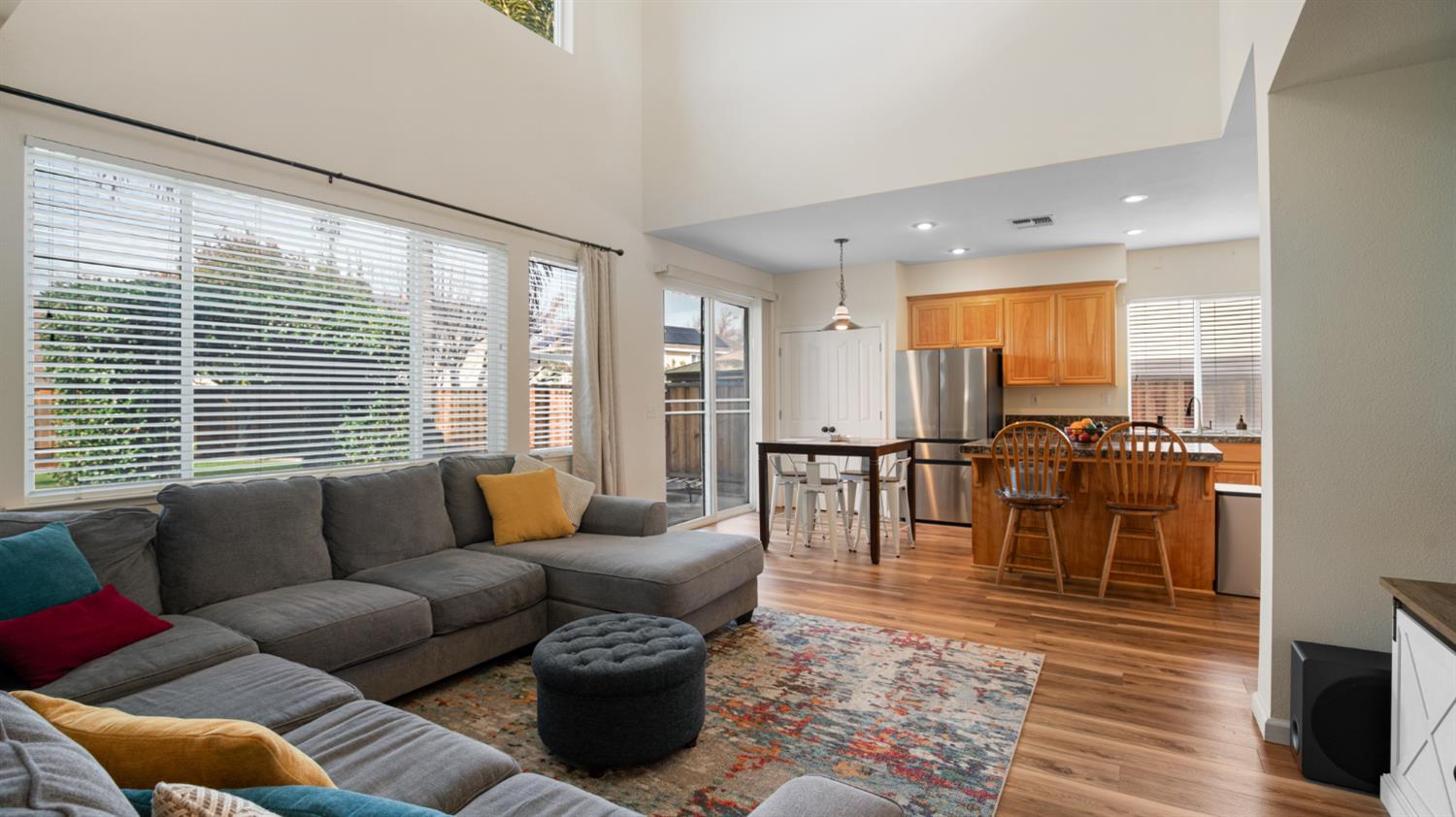 Detail Gallery Image 12 of 41 For 1385 Maiden Ct, Tracy,  CA 95377 - 3 Beds | 3 Baths