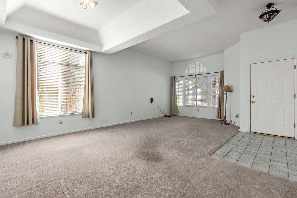 Detail Gallery Image 4 of 33 For 4701 Summer Oak Ct, Antelope,  CA 95843 - 3 Beds | 2 Baths
