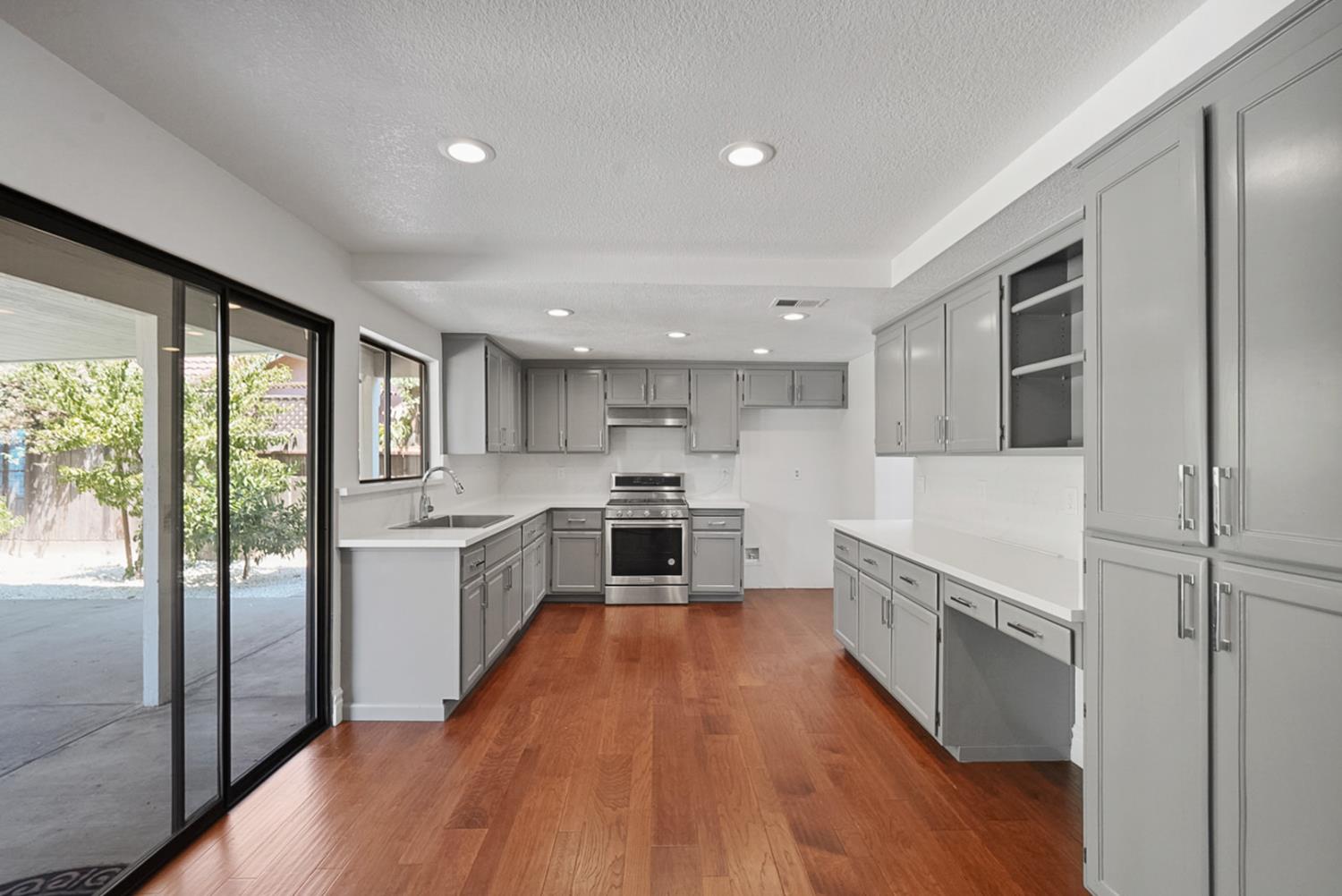 Detail Gallery Image 11 of 47 For 3613 Havenwood Way, Ceres,  CA 95307 - 4 Beds | 3 Baths