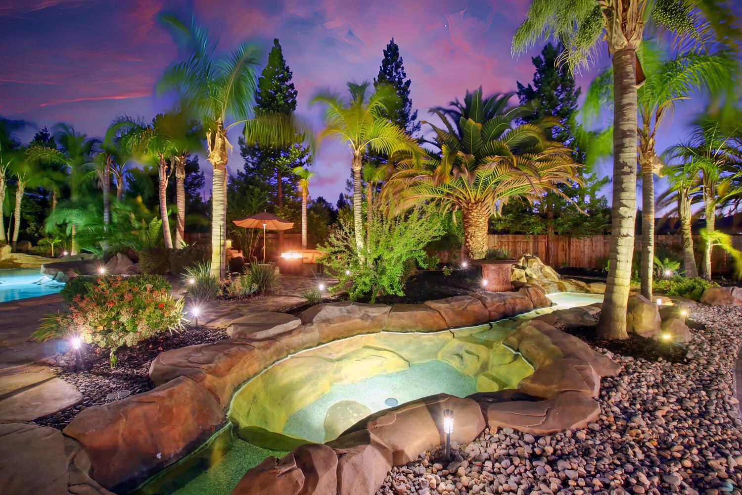Detail Gallery Image 75 of 92 For 9896 Silvergate Ln, Elk Grove,  CA 95624 - 5 Beds | 3 Baths