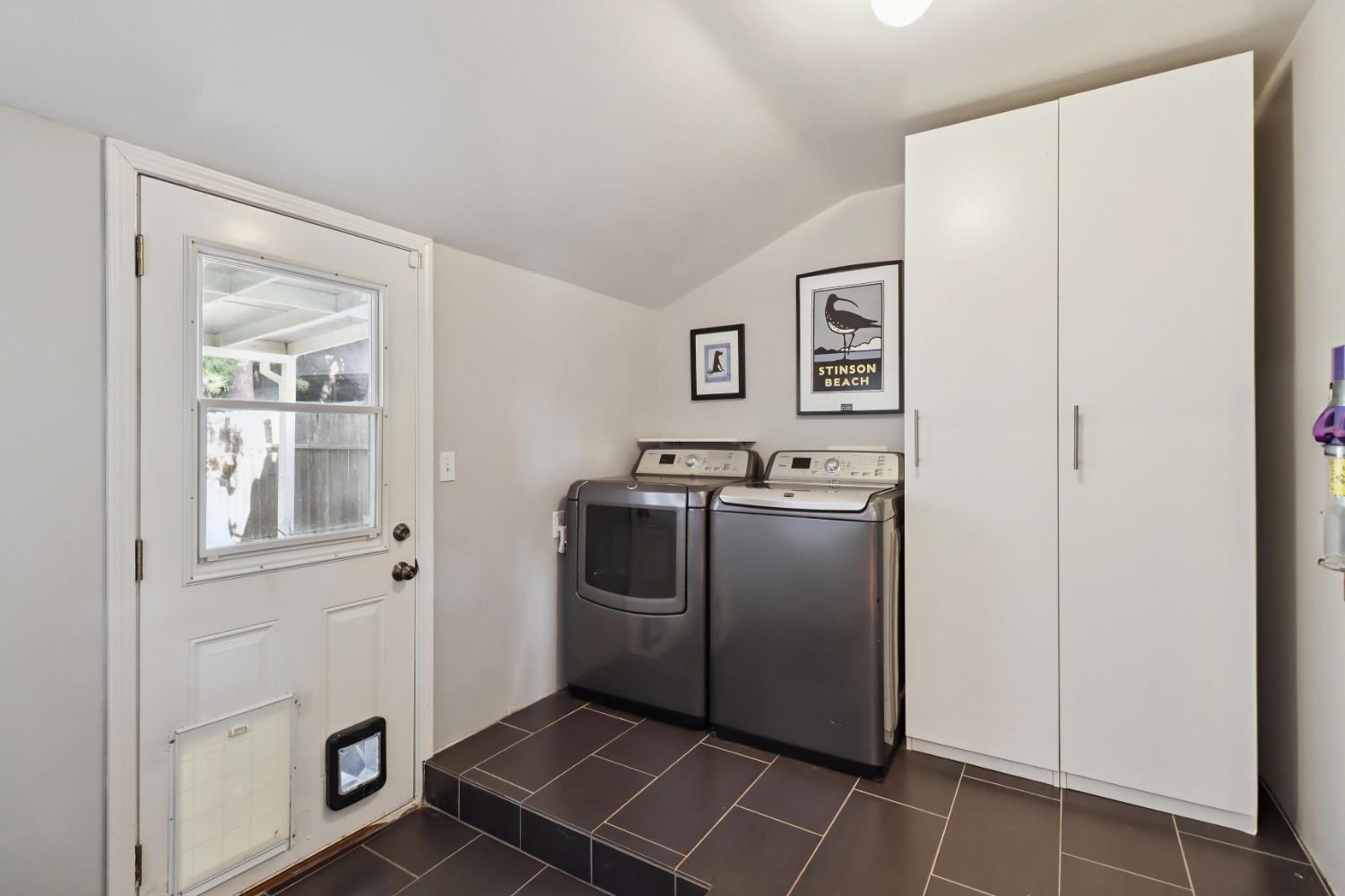 Detail Gallery Image 34 of 45 For 1452 Oregon Dr, Sacramento,  CA 95822 - 3 Beds | 2 Baths