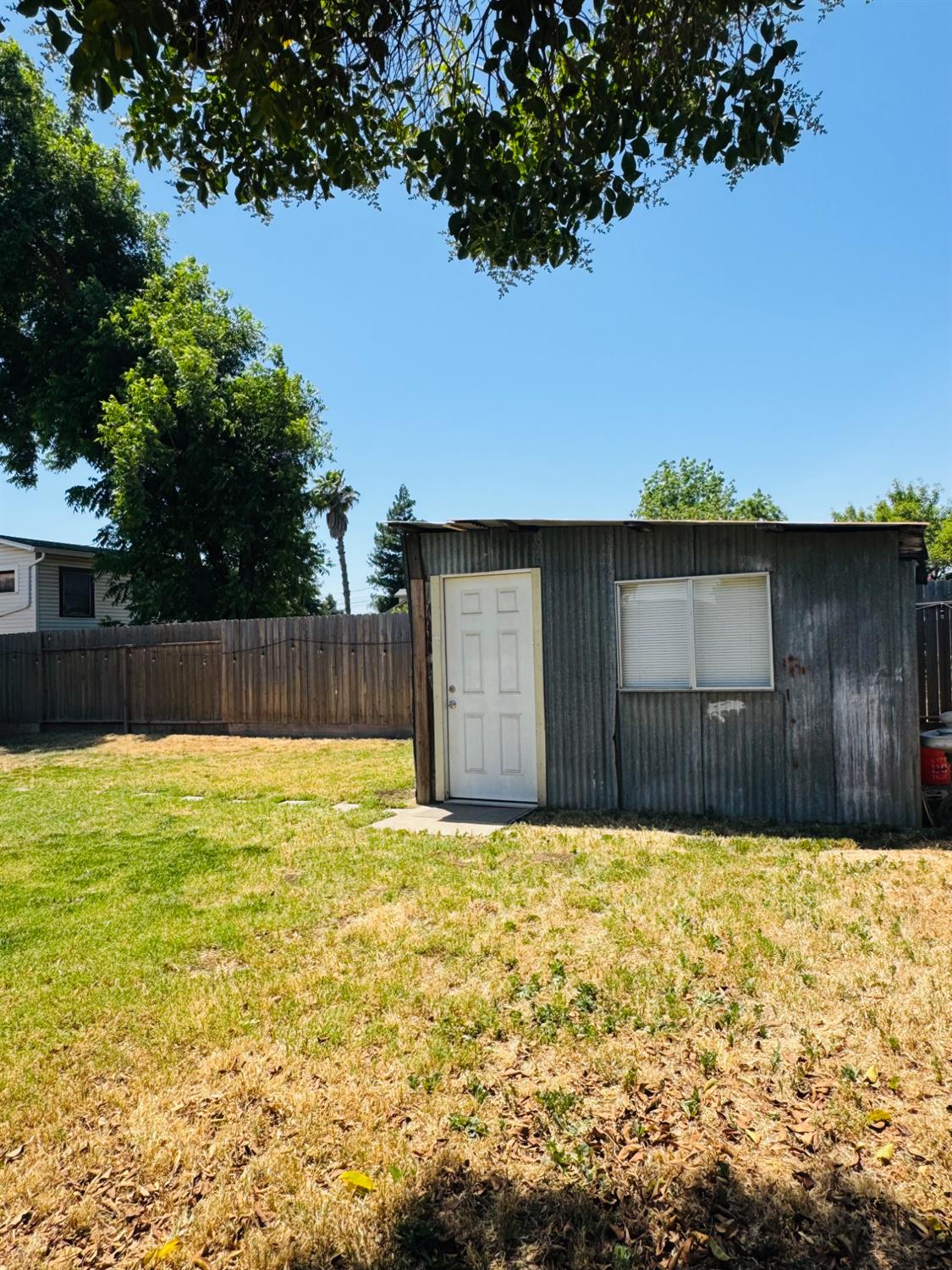 Detail Gallery Image 39 of 43 For 3761 Arizona Ave, Riverbank,  CA 95367 - 3 Beds | 2 Baths