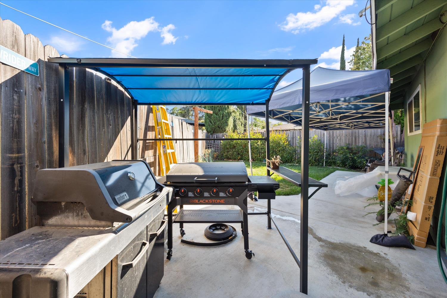 Detail Gallery Image 23 of 39 For 2326 Ramon Dr, Sacramento,  CA 95825 - – Beds | – Baths