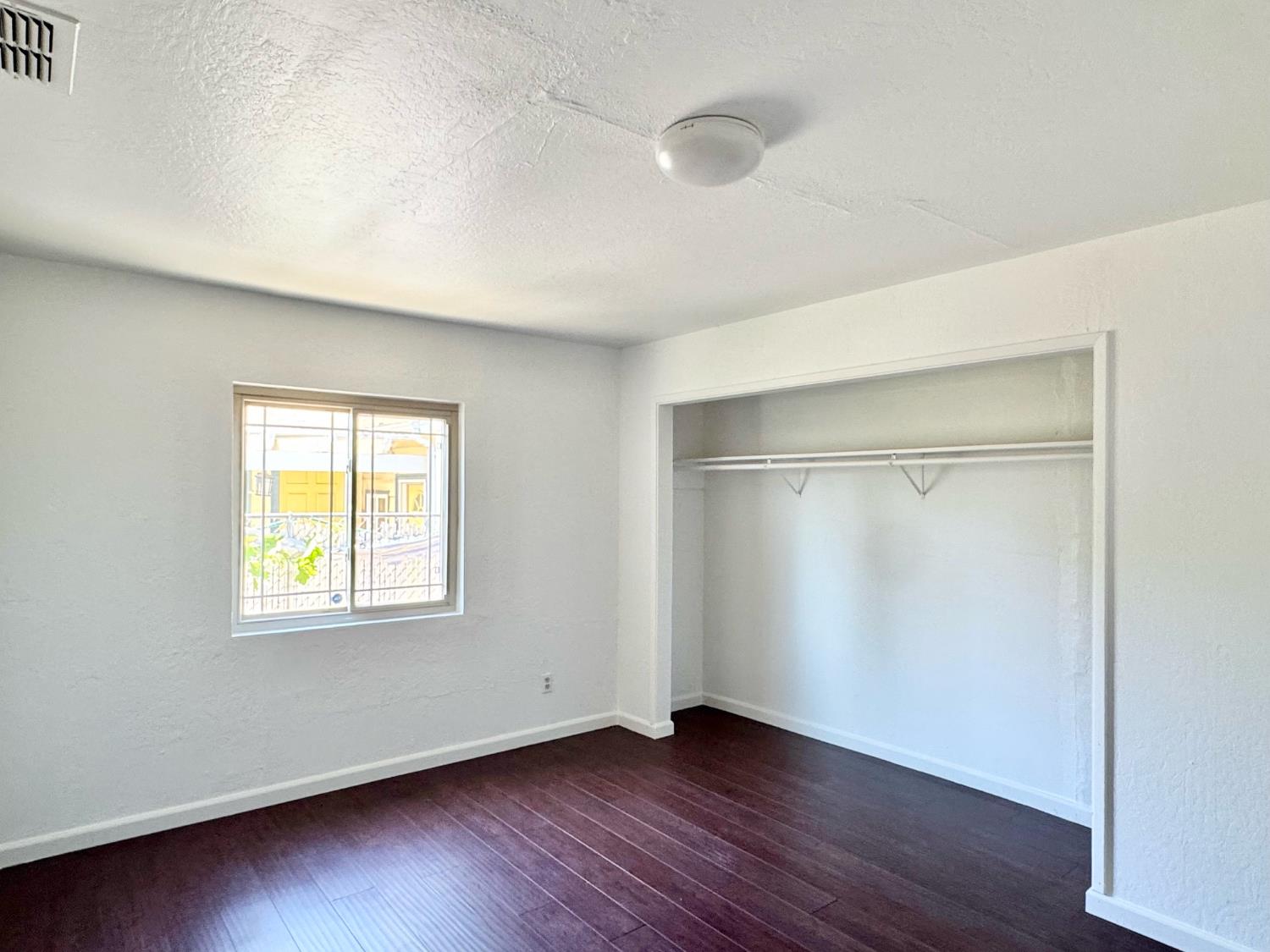 Detail Gallery Image 11 of 19 For 2818 Plover St, Sacramento,  CA 95815 - 4 Beds | 2 Baths
