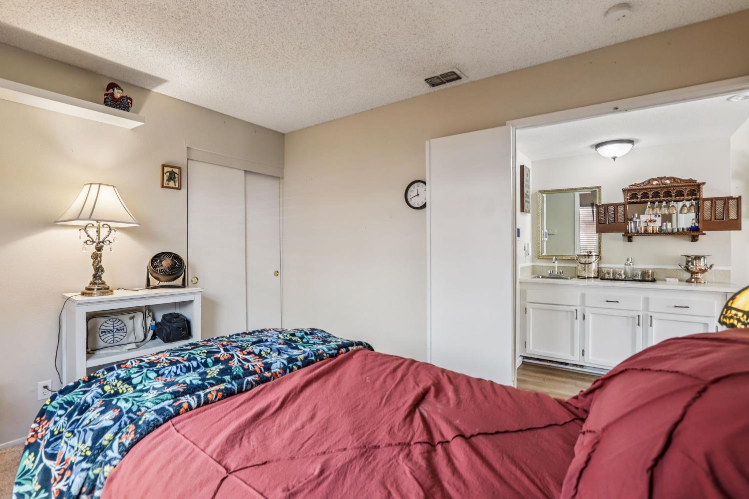 Detail Gallery Image 28 of 55 For 8058 Mesa Oak Way, Citrus Heights,  CA 95610 - 5 Beds | 3 Baths