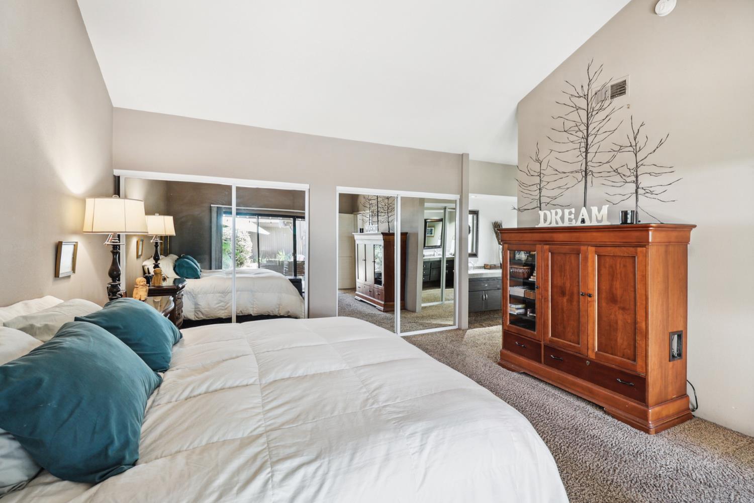 Detail Gallery Image 26 of 99 For 1911 Discovery Village Ln, Gold River,  CA 95670 - 2 Beds | 2 Baths