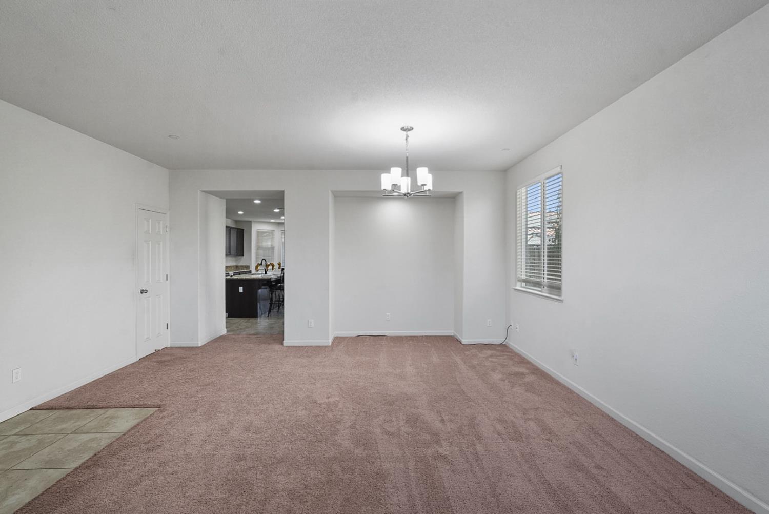 Detail Gallery Image 12 of 41 For 1444 San Pedro St, Los Banos,  CA 93635 - 4 Beds | 2 Baths