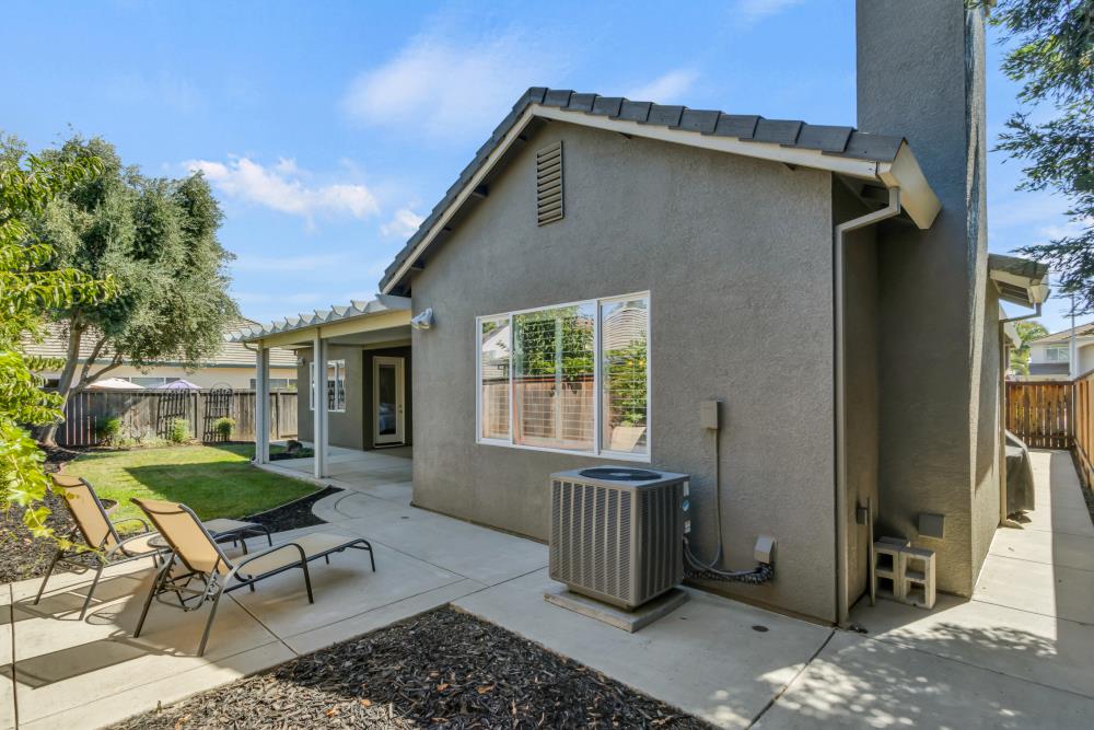 Detail Gallery Image 51 of 64 For 9688 Pasture Rose Ct, Elk Grove,  CA 95624 - 3 Beds | 2/1 Baths