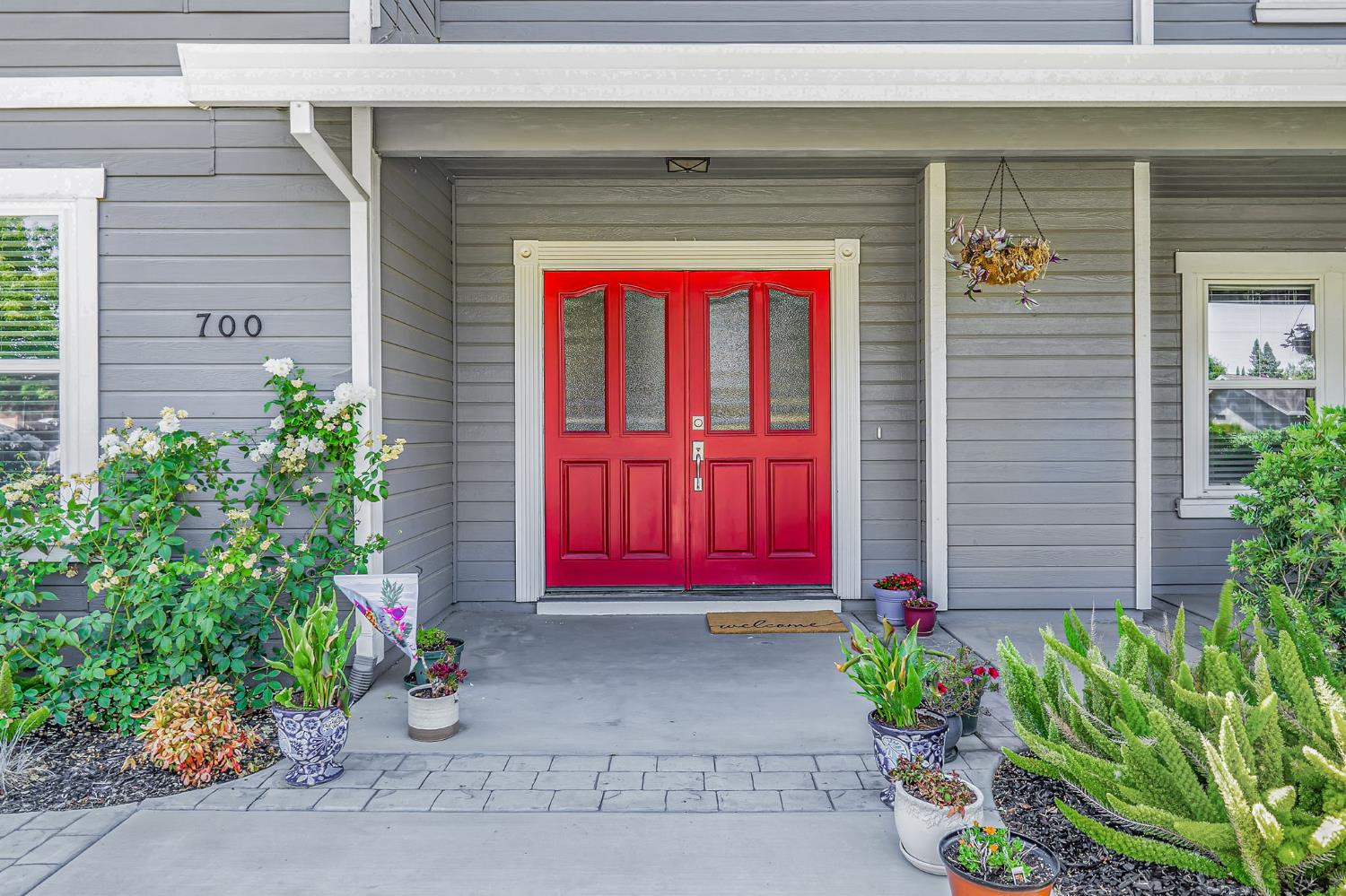 Detail Gallery Image 5 of 31 For 700 Fairview Dr, Woodland,  CA 95695 - 4 Beds | 2/1 Baths