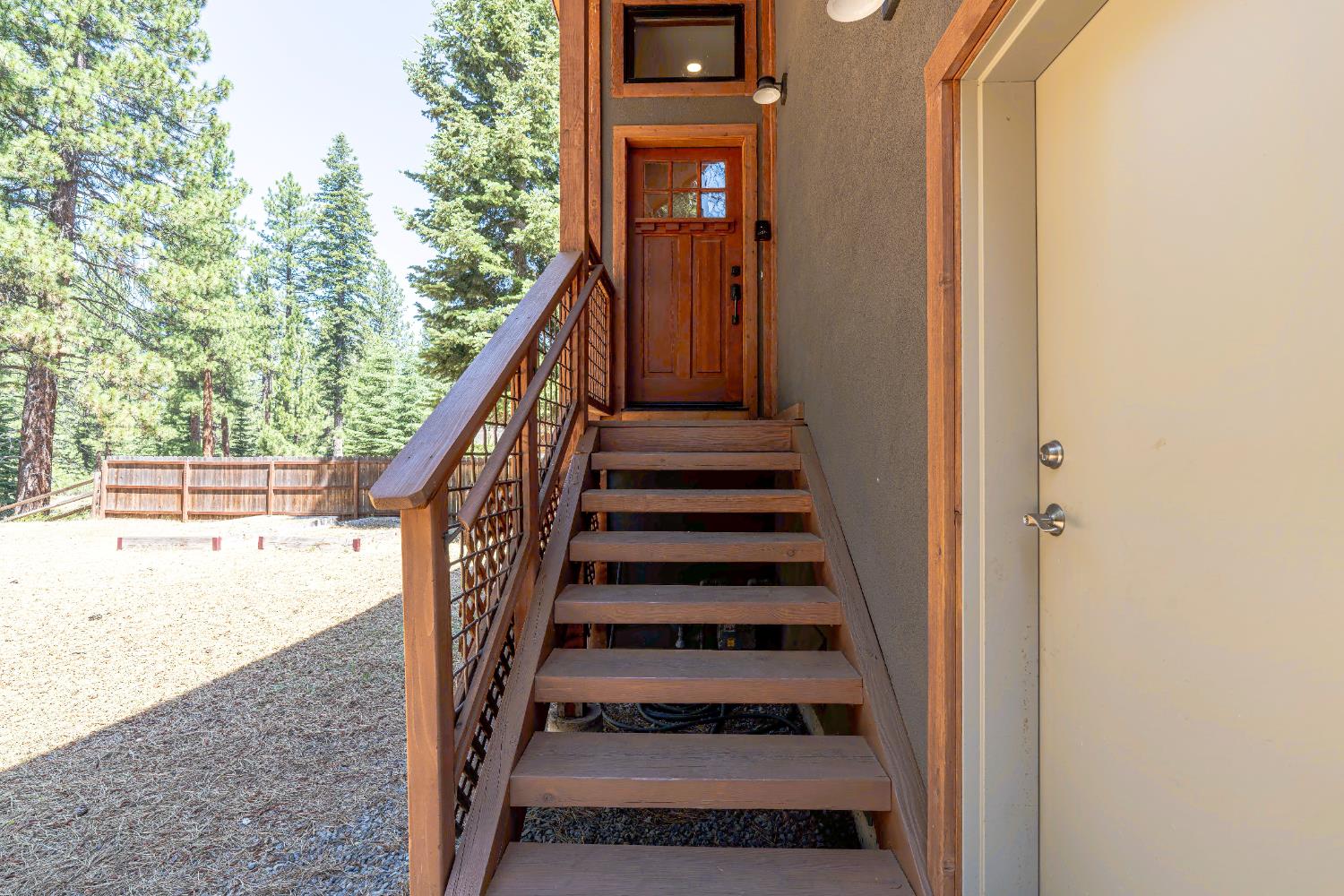 Detail Gallery Image 14 of 47 For 10854 Royal Crest Dr, Truckee,  CA 96161 - 2 Beds | 1/1 Baths