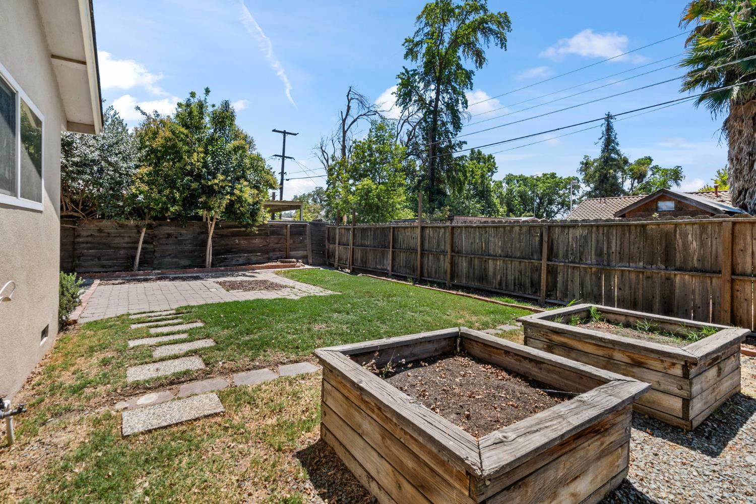 Detail Gallery Image 37 of 40 For 2040 Edgebrook Dr, Modesto,  CA 95354 - 3 Beds | 2 Baths
