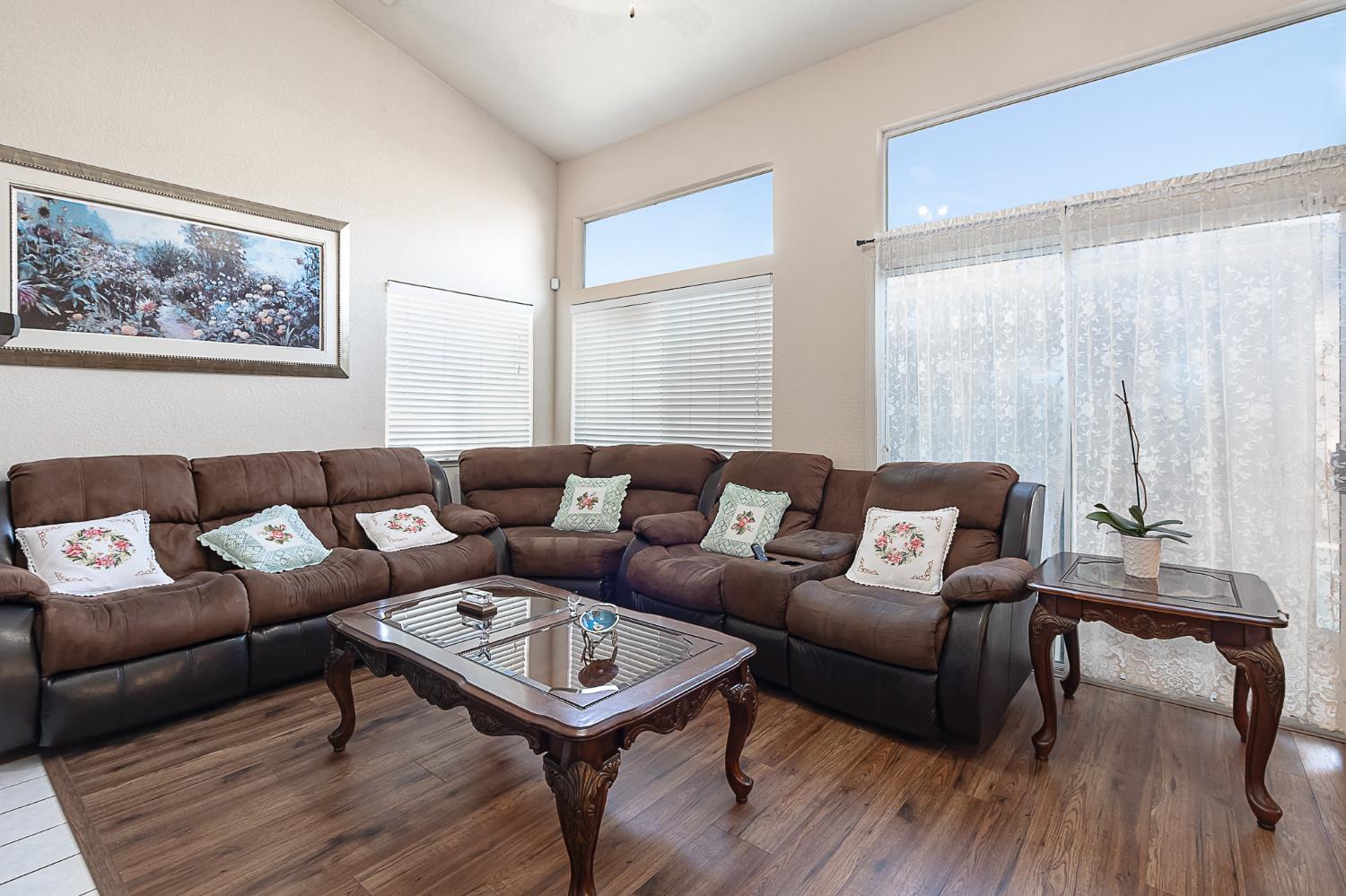Detail Gallery Image 9 of 29 For 5220 Cimarron Ct, Salida,  CA 95368 - 4 Beds | 2/1 Baths