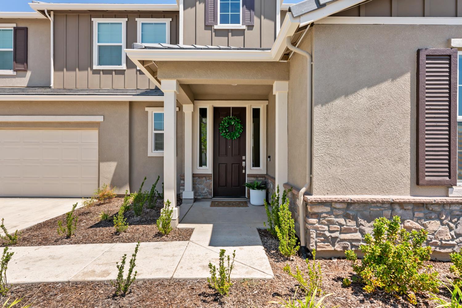 Detail Gallery Image 9 of 83 For 2073 Challenger Way, Roseville,  CA 95747 - 4 Beds | 3/1 Baths