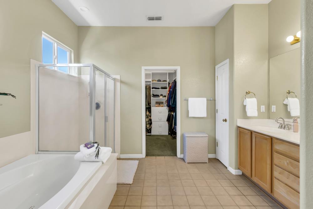 Detail Gallery Image 41 of 64 For 9688 Pasture Rose Ct, Elk Grove,  CA 95624 - 3 Beds | 2/1 Baths