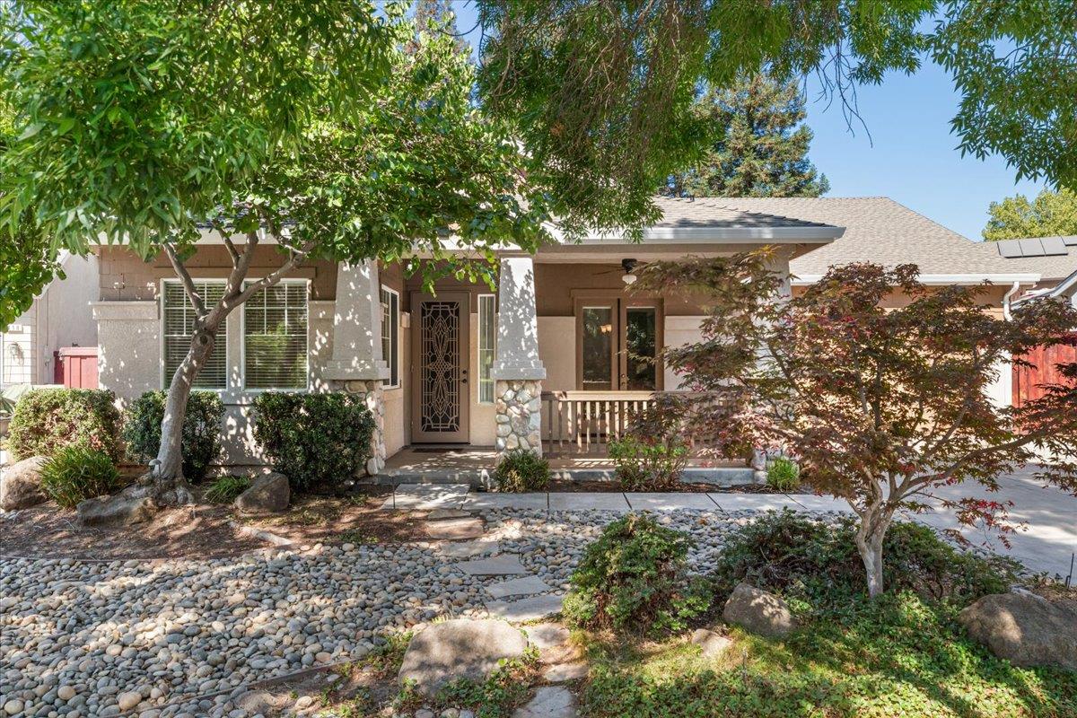 Detail Gallery Image 4 of 53 For 426 Treecrest Cir, Oakdale,  CA 95361 - 3 Beds | 2 Baths