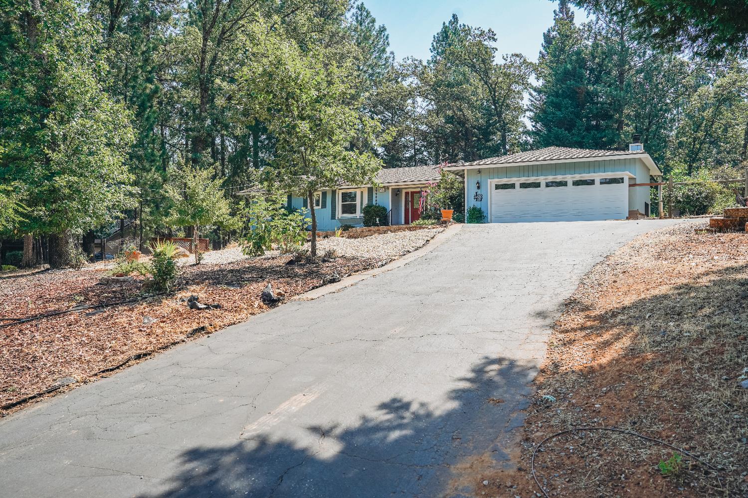 Detail Gallery Image 6 of 78 For 16939 Norlene Way, Grass Valley,  CA 95949 - 3 Beds | 2/1 Baths