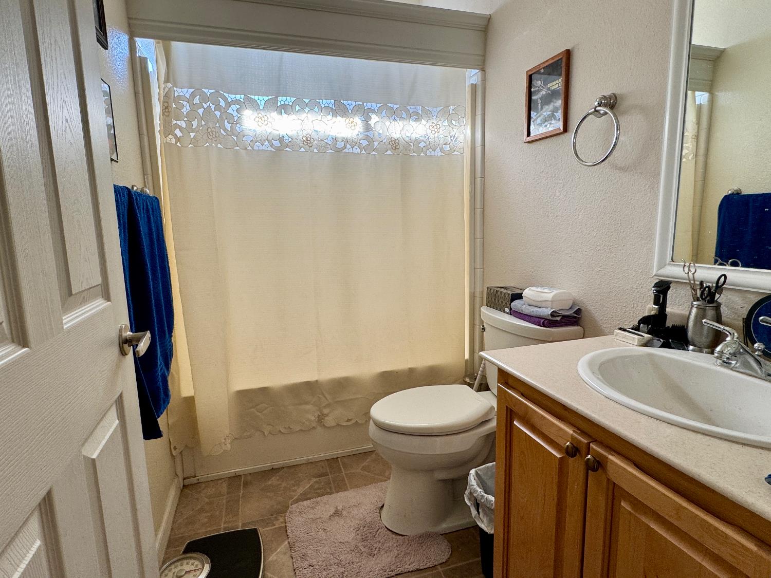 Detail Gallery Image 8 of 17 For 1330 Queen Way 27, Livingston,  CA 95334 - 2 Beds | 3 Baths